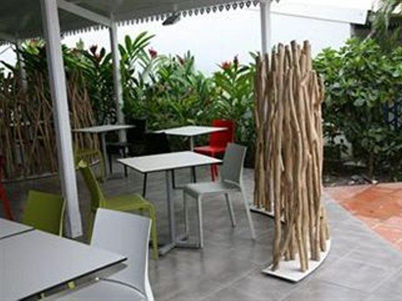 Bwa Chik Hotel & Golf Saint-Francois  Exterior photo